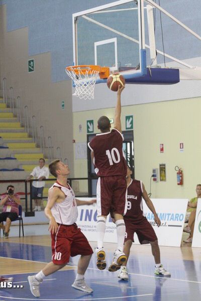 110919 basket 031_tn.jpg